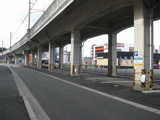 九大学研都市駅高架下第2駐車場