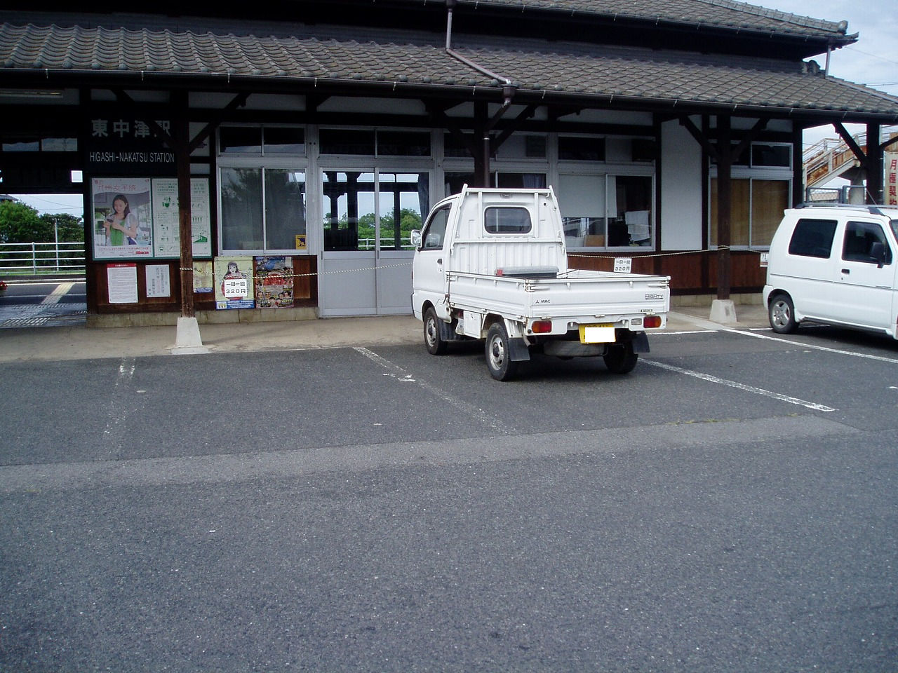東中津駅月極駐車場