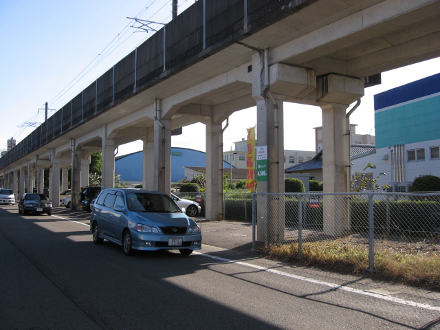 宮崎駅高架下駐車場