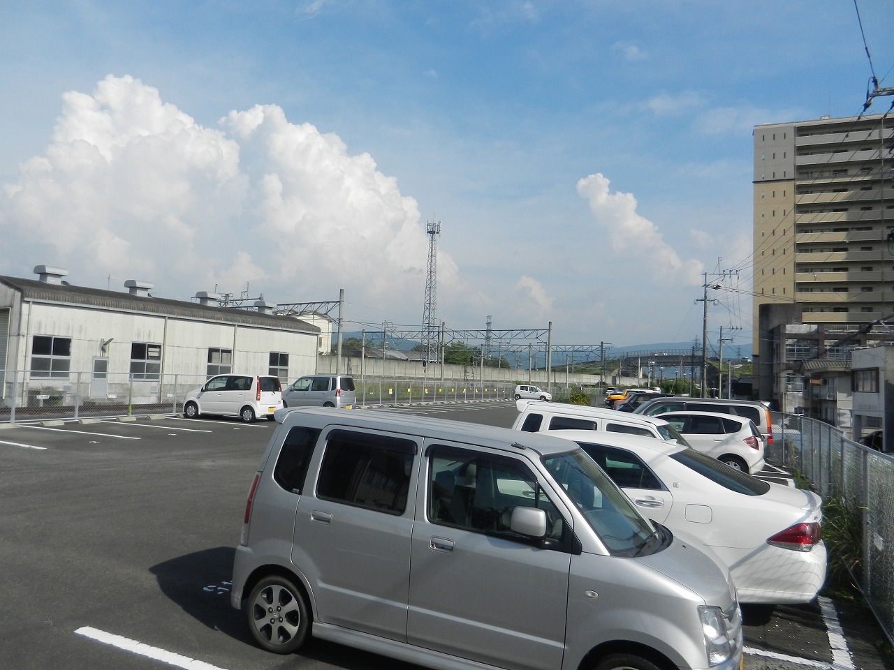 川内駅南駐車場