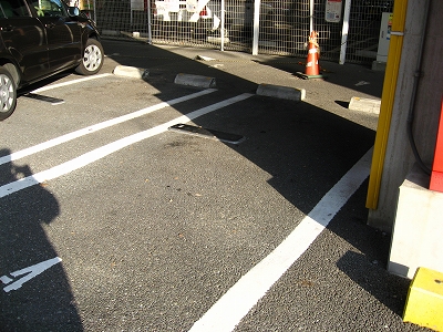 箱崎駅高架下第2駐車場