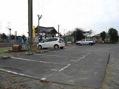 筑前山家駅駐車場