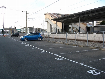 今宿駅南駐車場
