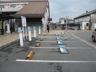 古賀駅東口自動車整理場