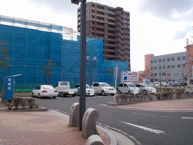 行橋駅西口自動車整理場