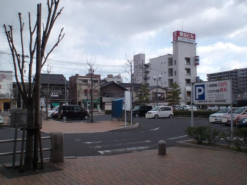 行橋駅東口自動車整理場