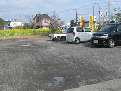 中名駅駐車場