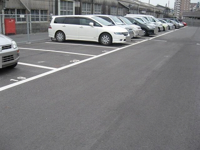 上荒田月極駐車場