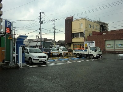 荒木駅第1駐車場