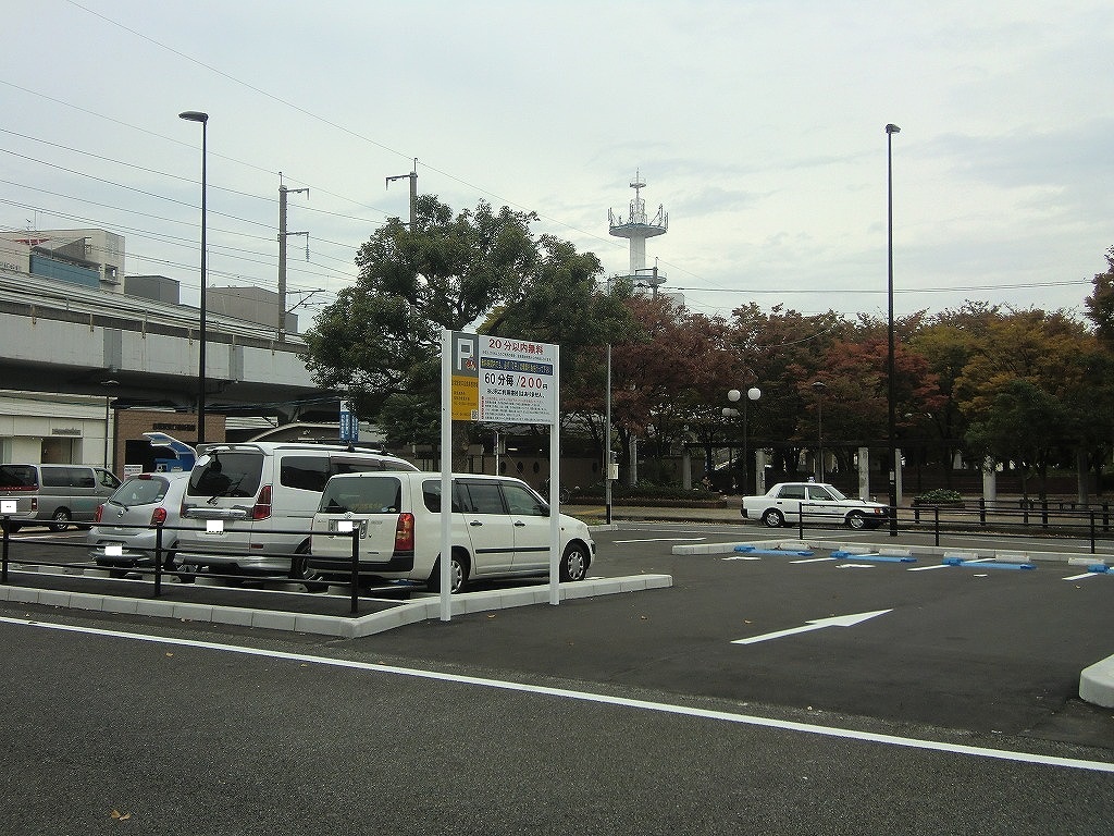 吉塚駅東口自動車整理場