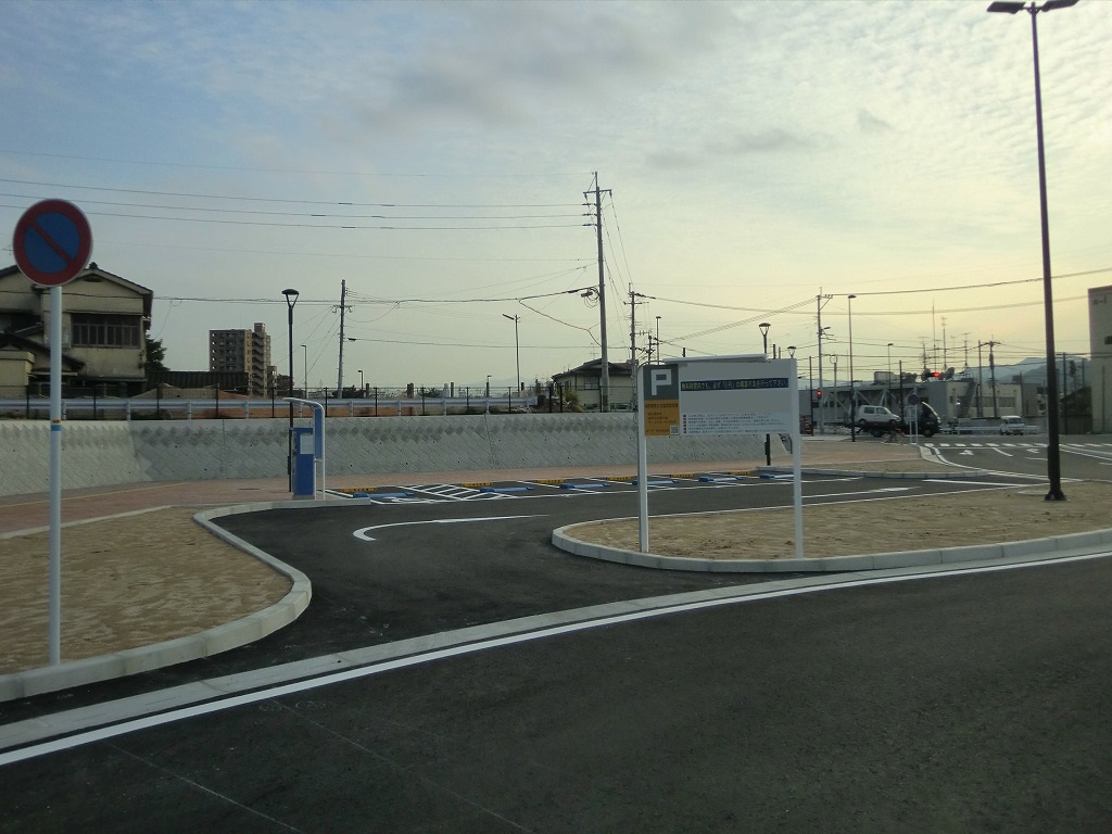 城野駅南口自動車整理場