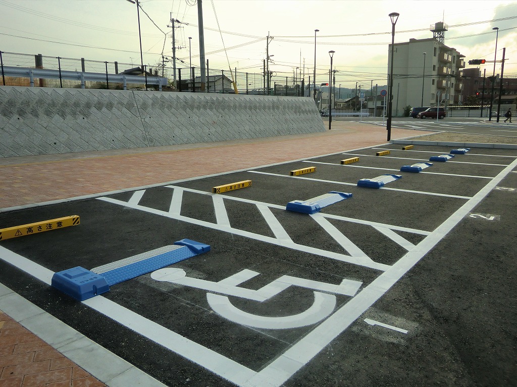 城野駅南口自動車整理場