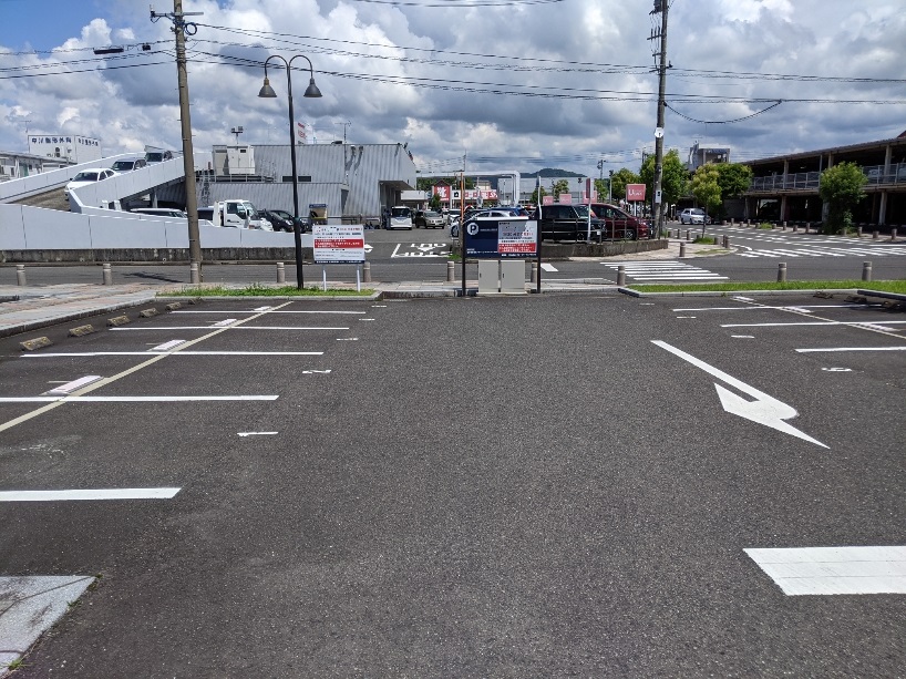 国分駅西口駅前広場駐車場