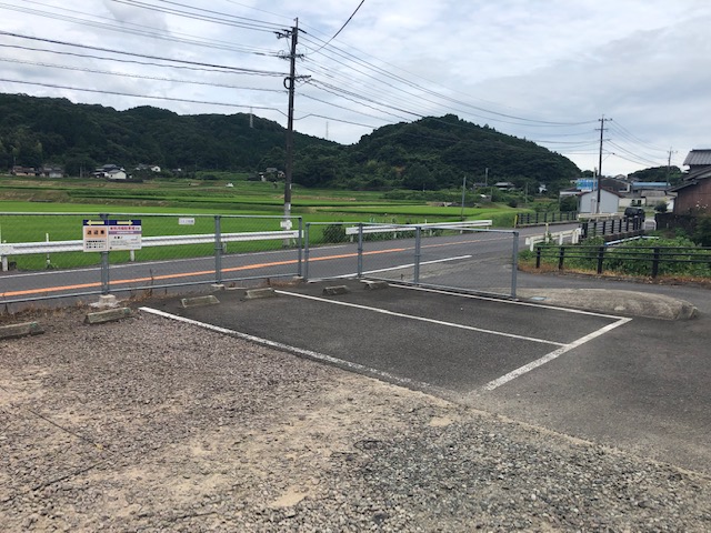 永尾駅駐車場