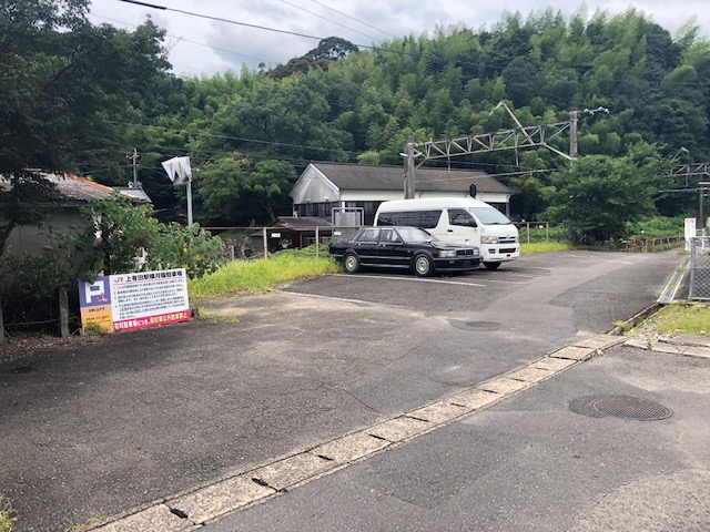 上有田駅横月極駐車場