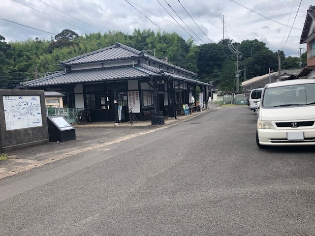 上有田駅横月極駐車場