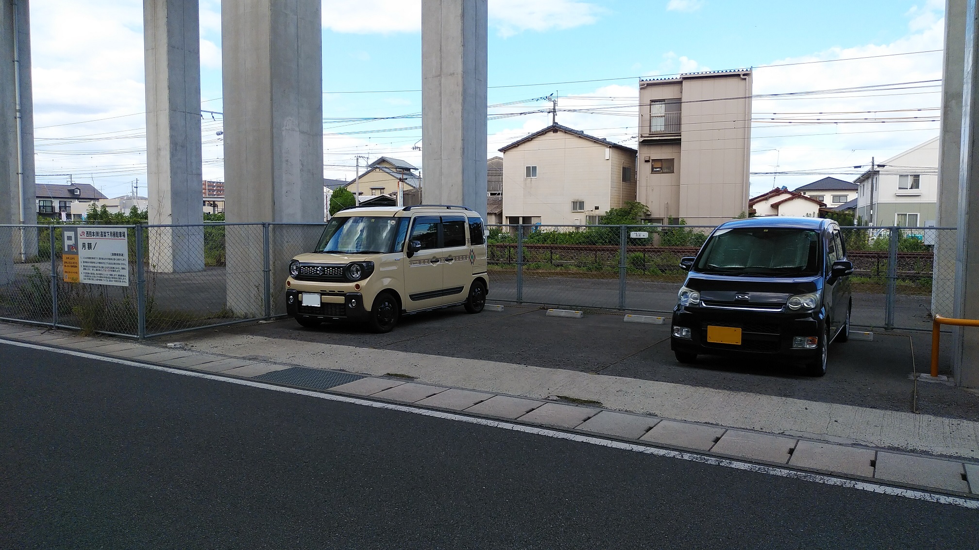 西熊本(幹)高架下月極駐車場