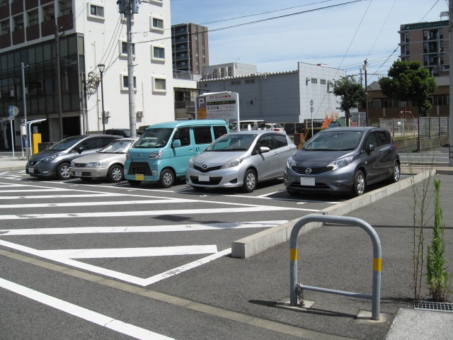 城野駅北口自動車整理場