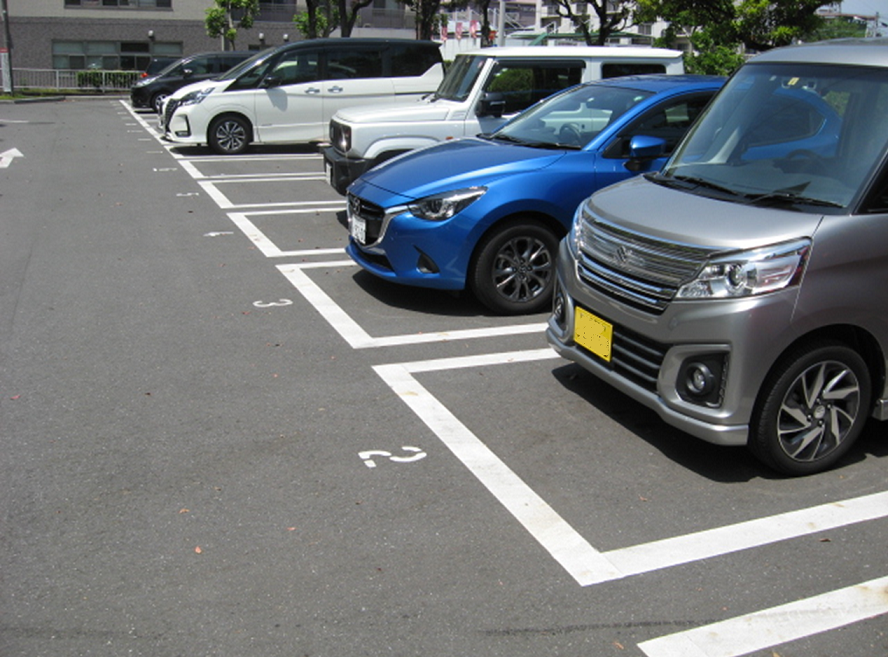 高城駅北口自動車整理場