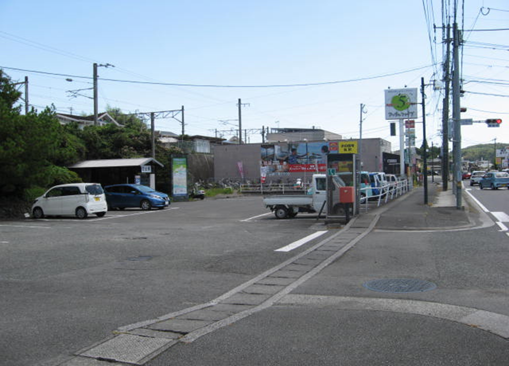 日出駅東月極駐車場