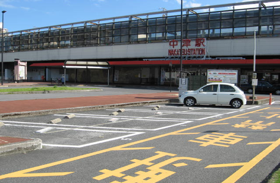 中津駅北口自動車整理場