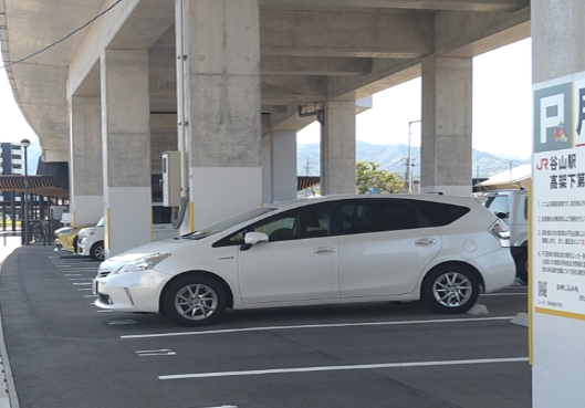 谷山駅高架下第1駐車場
