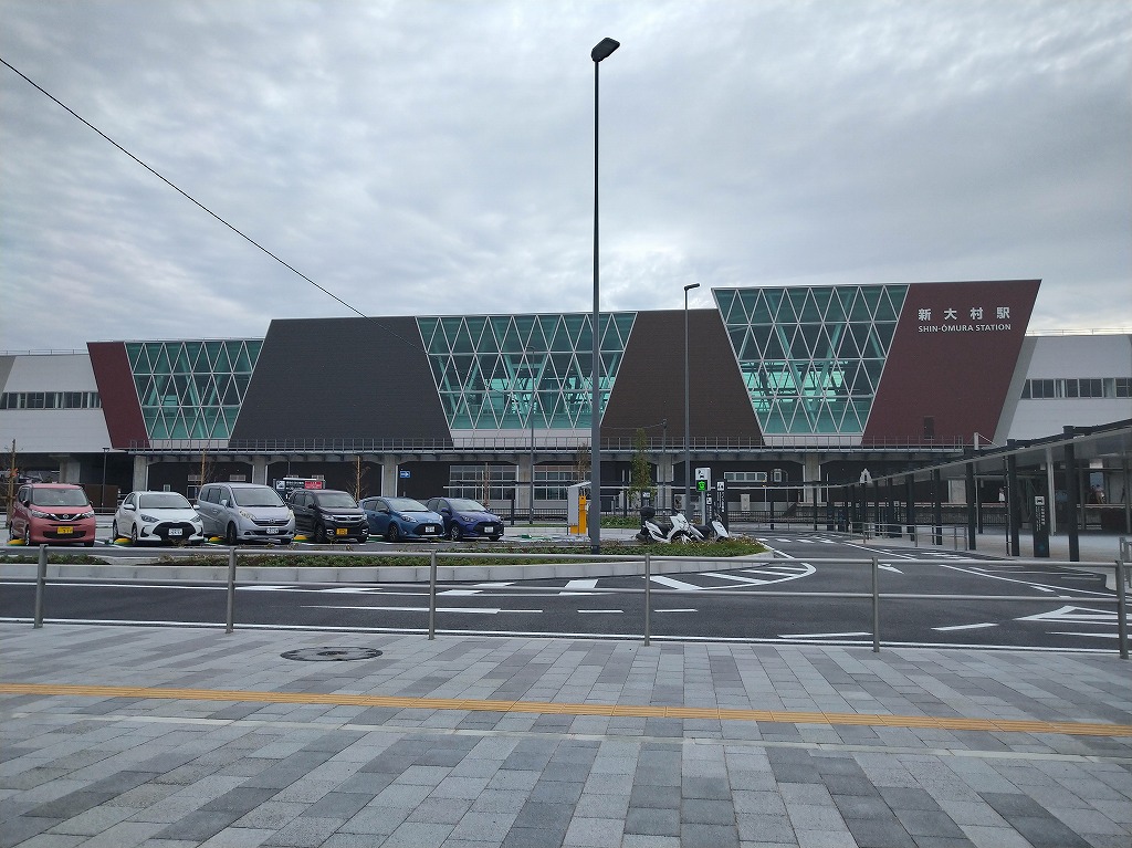 新大村駅西口駅前駐車場