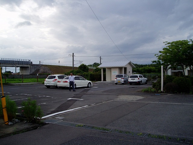 天津駅駐車場