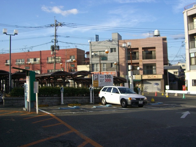 南小倉駅駐車場