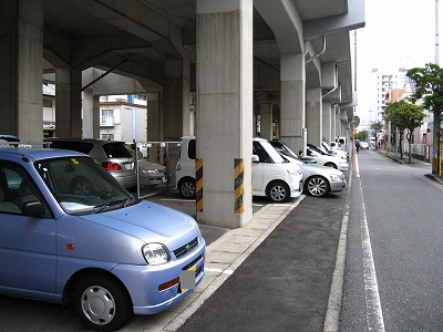 姪浜駅P&R駐車場
