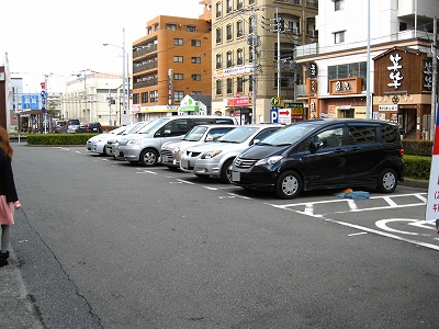 姪浜駅前自動車整理場