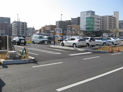 大分駅上野の森口(南口)自動車整理場