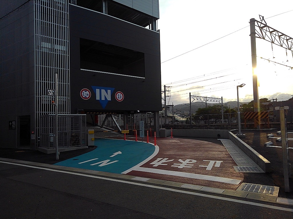 香椎駅立体駐車場