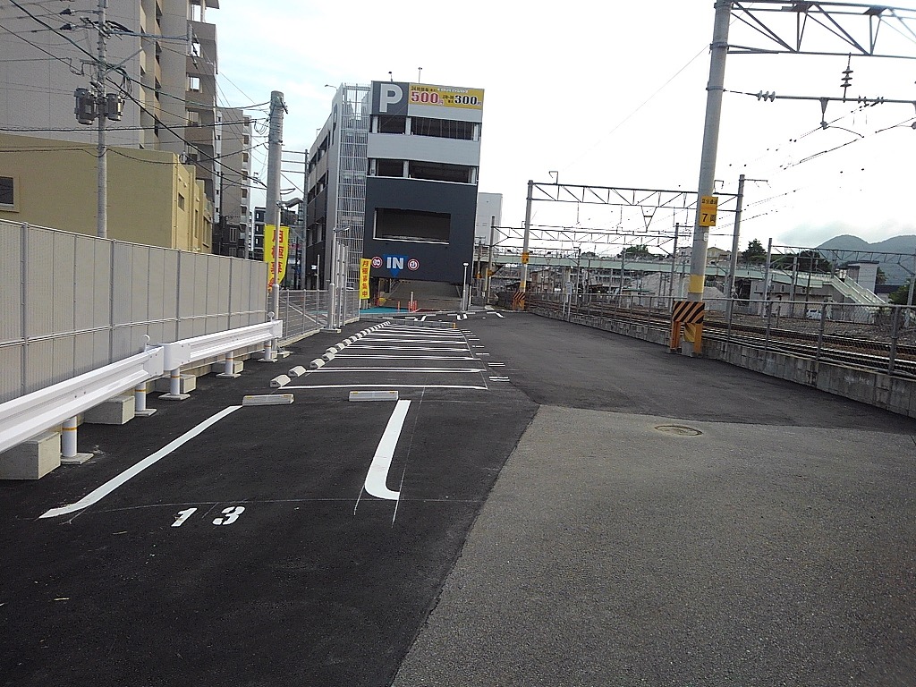 香椎駅西駐車場